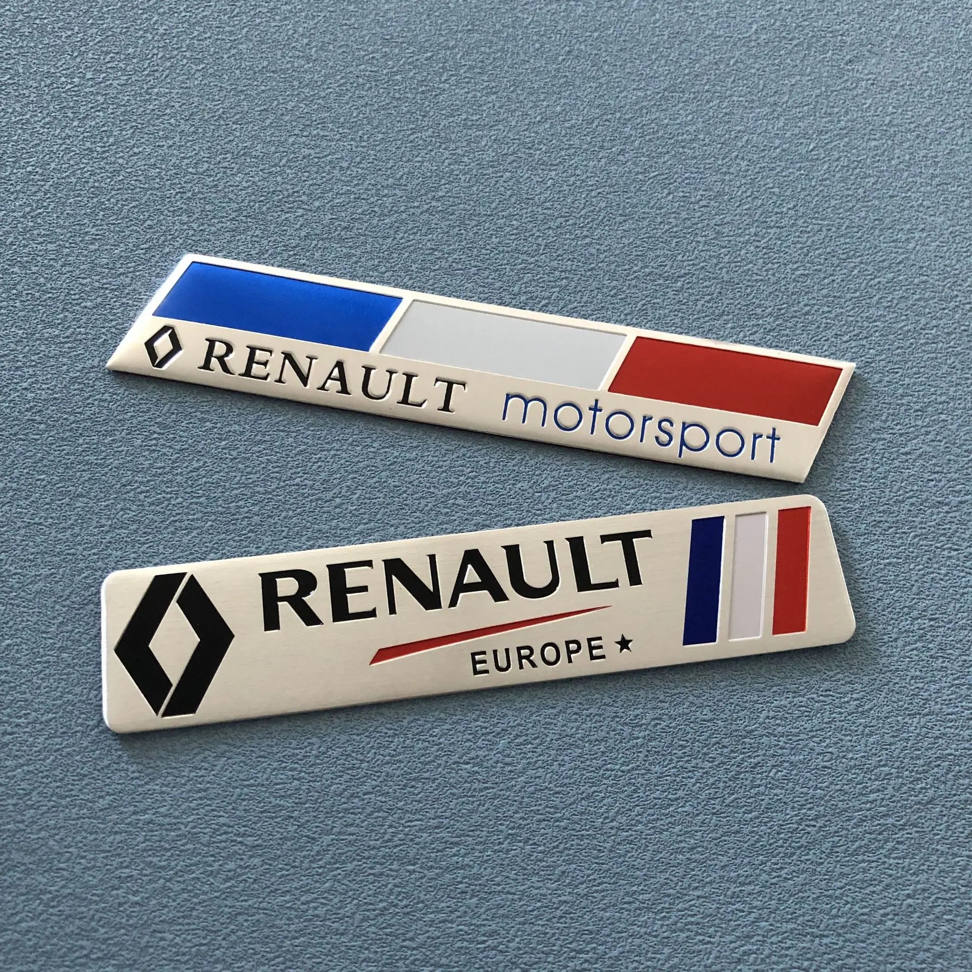 Car Emblem Sticker Accessories For Renault RS GT Clio Megane PARLS PREMIERE Captur Trafic Twingo Scenic 2 Kadjar Zoe Kangoo