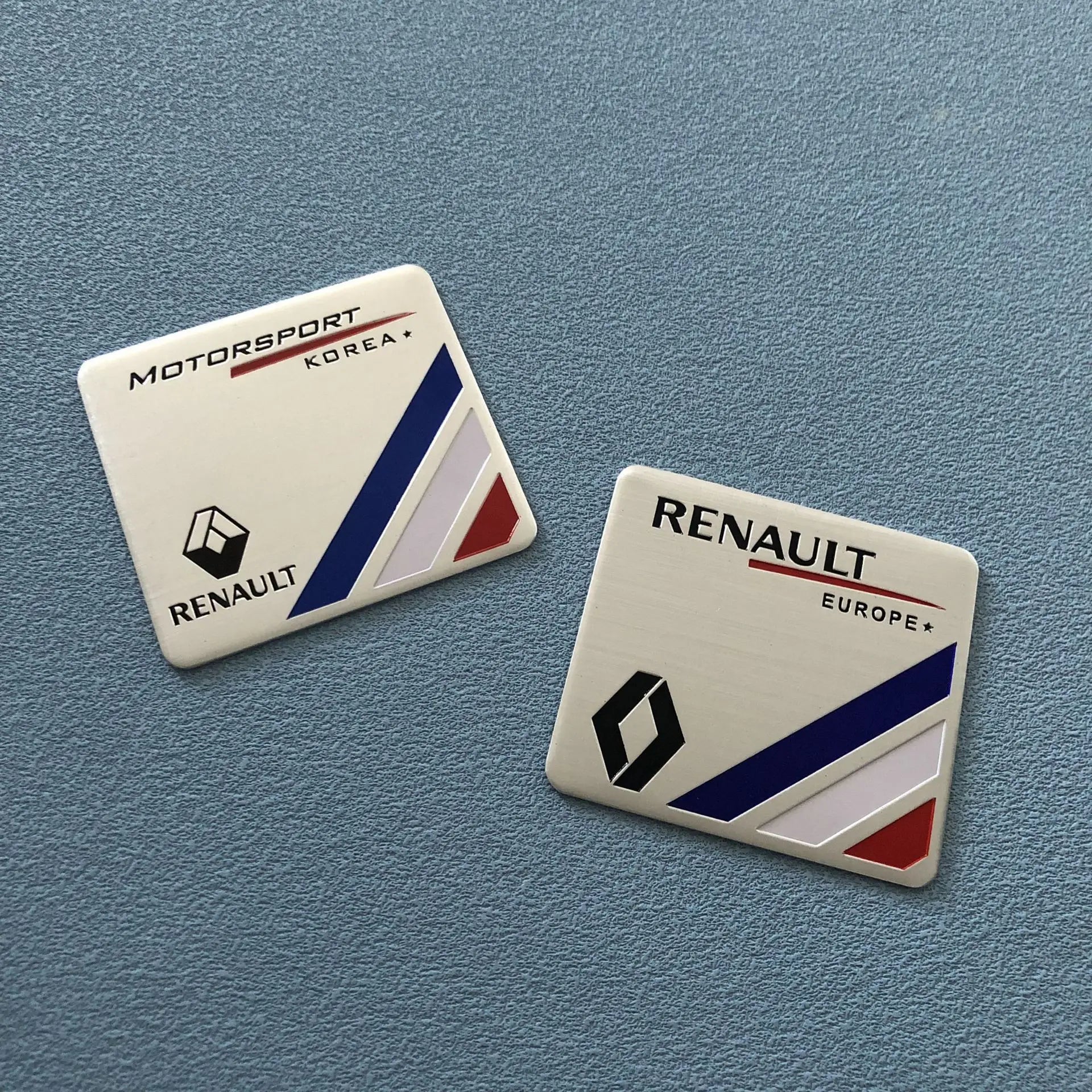 Car Emblem Sticker Accessories For Renault RS GT Clio Megane PARLS PREMIERE Captur Trafic Twingo Scenic 2 Kadjar Zoe Kangoo